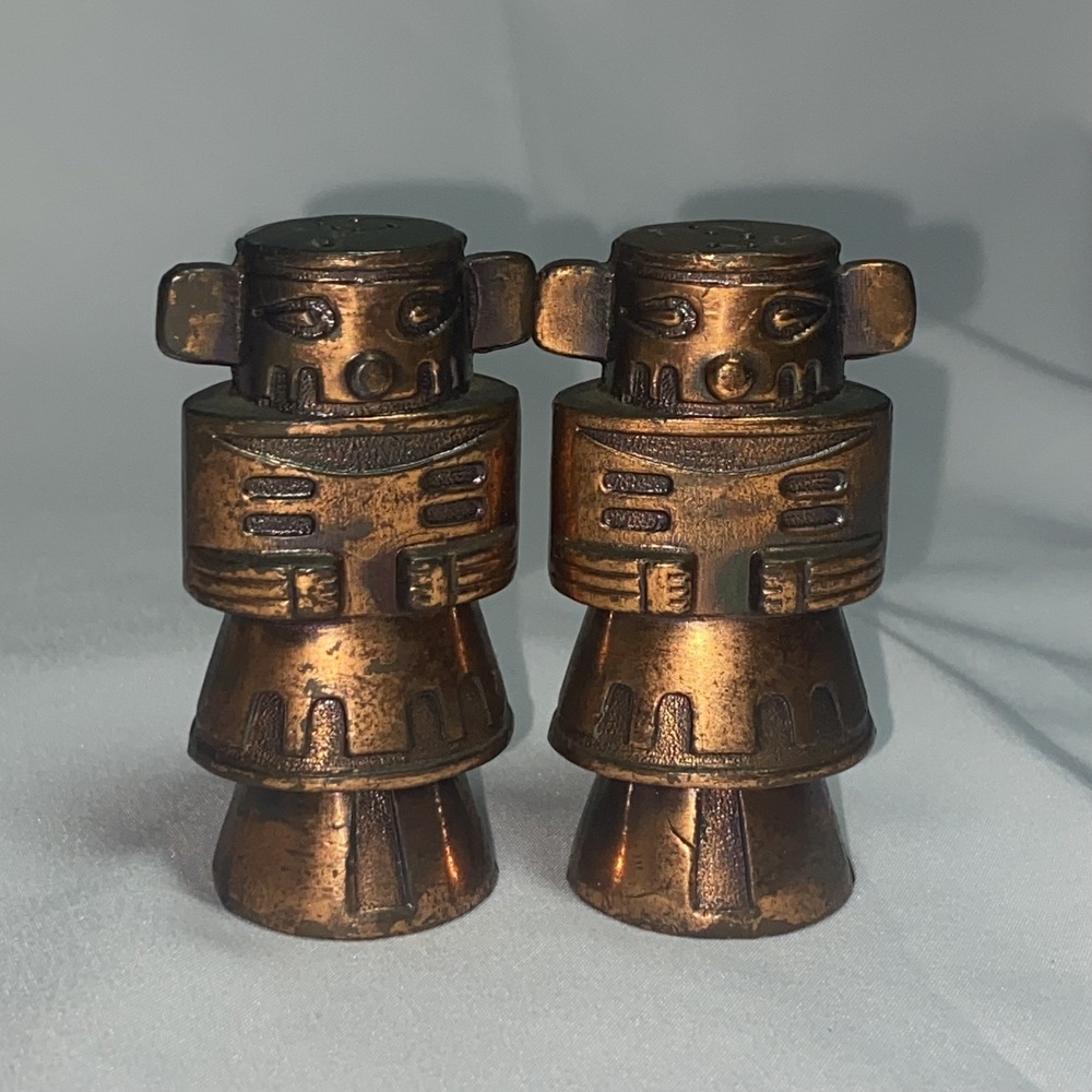 Vintage Bell Trading Post solid copper Kachina doll salt and pepper‎ shakers